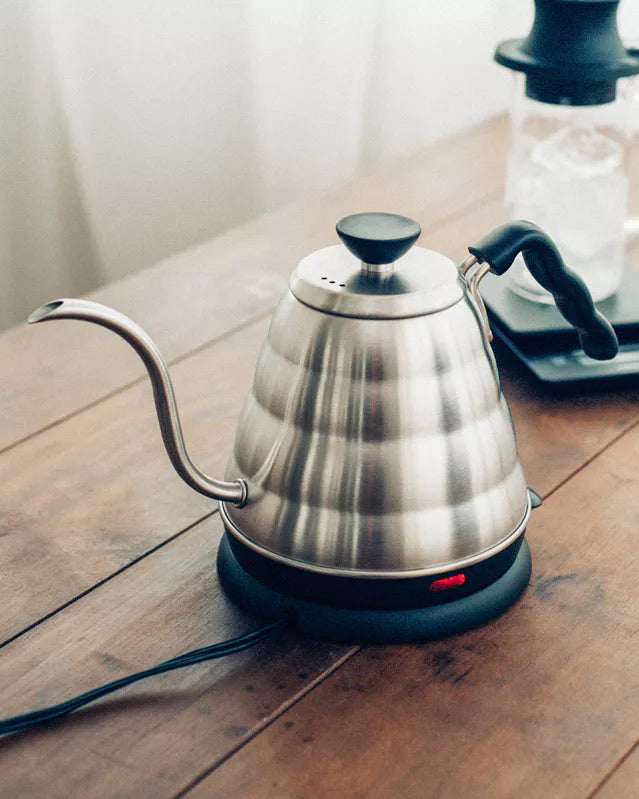 Une bouilloire avec bec col de cygne est très important pour la préparation de café de spécialité