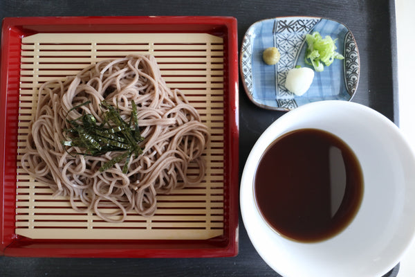 How to Make Zaru Soba (Japanese Cold Buckwheat Noodles With Dipping Sauce)