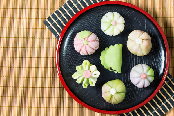 Japanese Sweets Guide: 64 Traditional Types of Wagashi