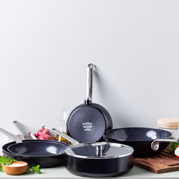 Lot 2 poêles 24 et 28 cm et wok 28 cm aluminium antiadhésif noir Evolution Green pan - Mathon - 2