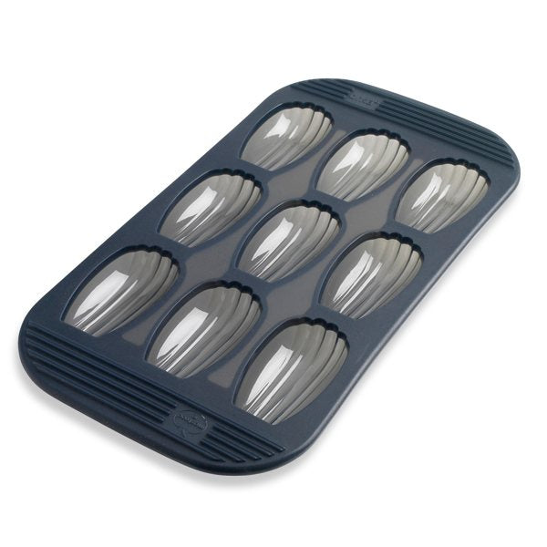 Moule silicone 9 madeleines Mastrad - Mathon - 1