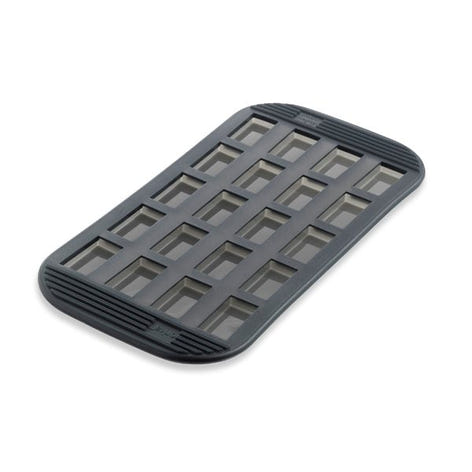 Moule silicone 20 mini-financiers Mastrad - Mathon - 1