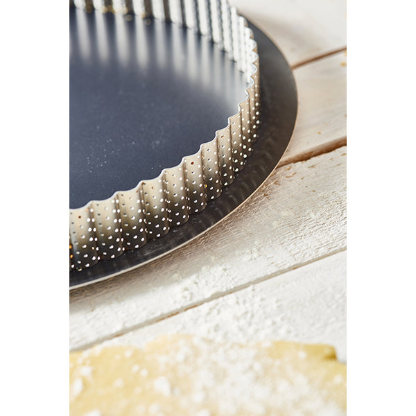 Cercle à tarte perforé cannelé acier inoxydable 24 cm De Buyer - Mathon - 3