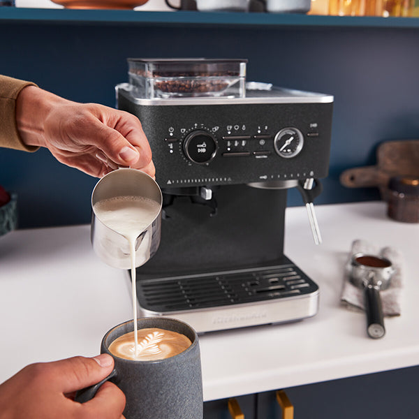 Machine à café semi-automatique avec broyeur 5KES6551BK Kitchenaid - Mathon - 6