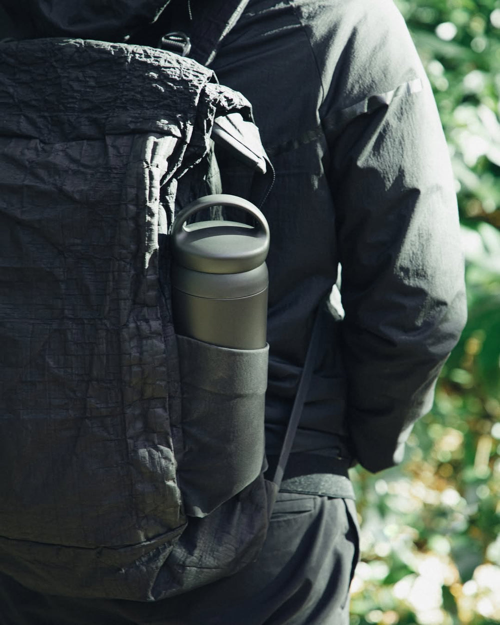 gourde thermos à café de 500ml kinto day off gris foncé